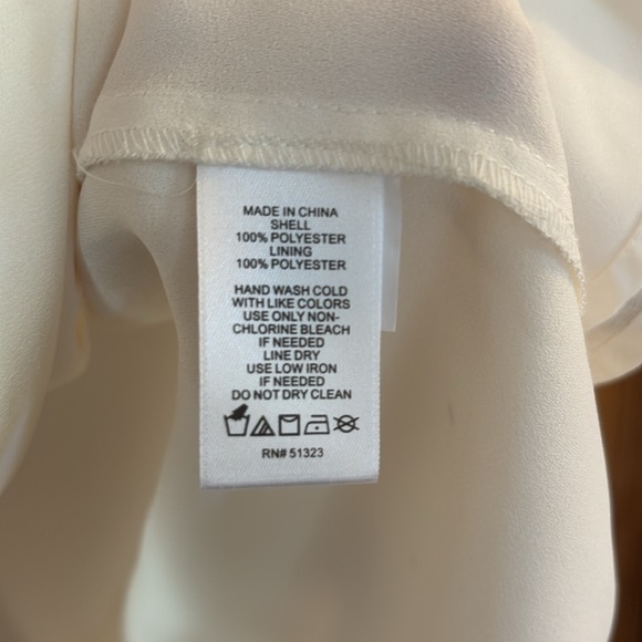 CeCe Cream Button-Up Blouse - Size Small - Picture 6 of 8